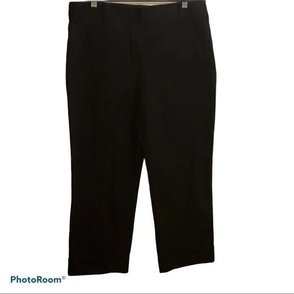 ANN Taylor capri pants. Size 8